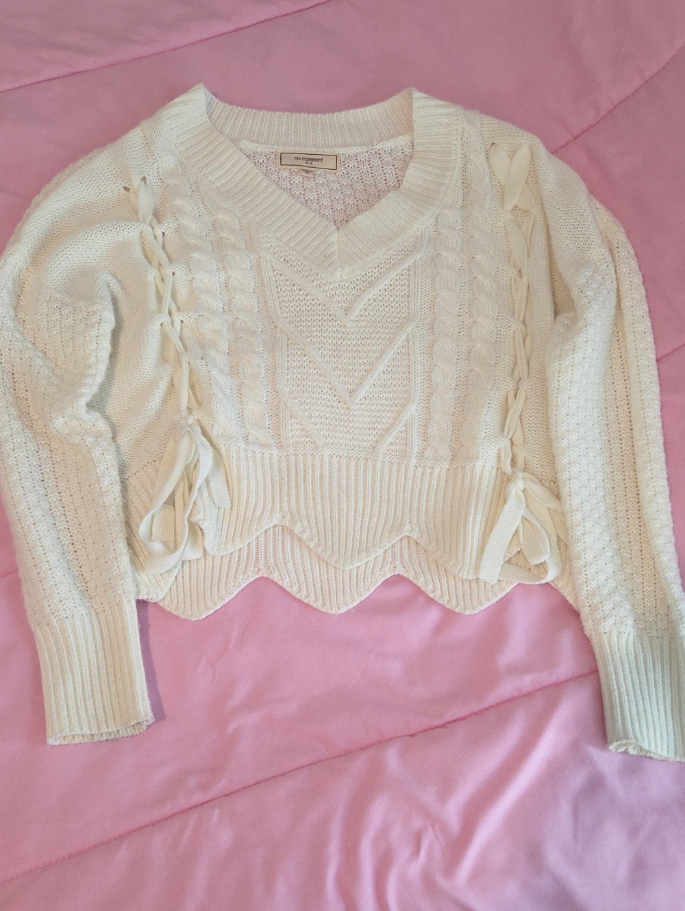 Cropped White Cable Knit V-Neck Sweater with Side Ties